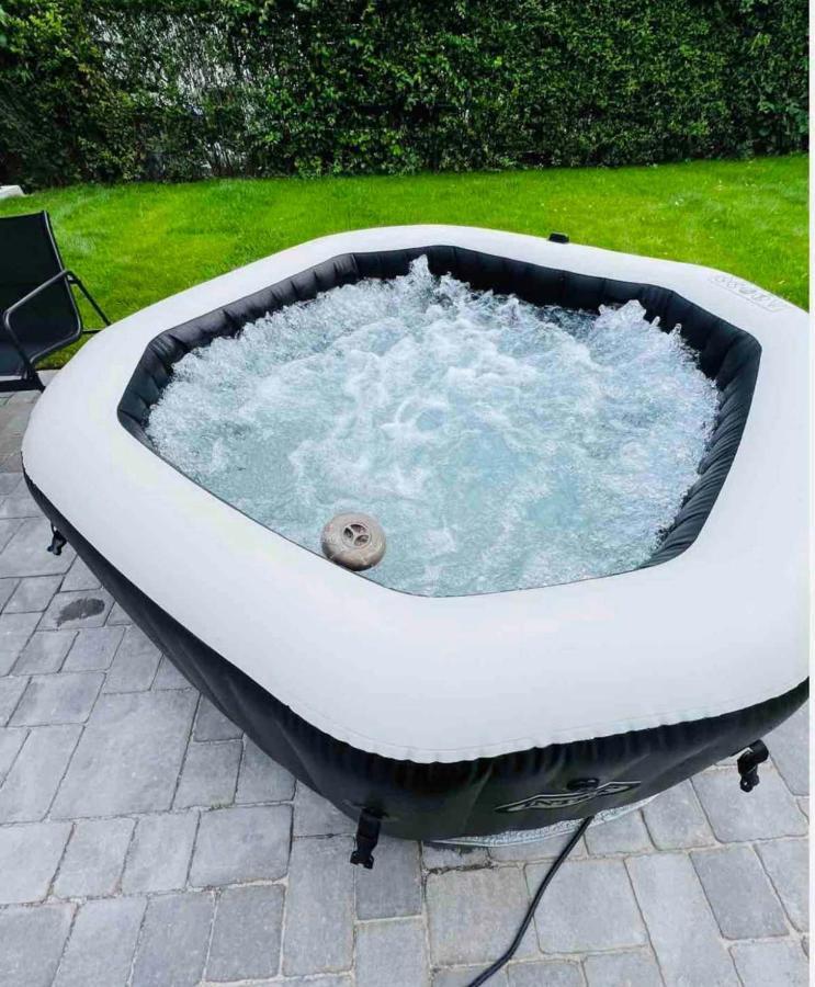 Haushalfte Mit Garten, Kamin, Grill & Whirlpool Nahe Ber Casa de férias *