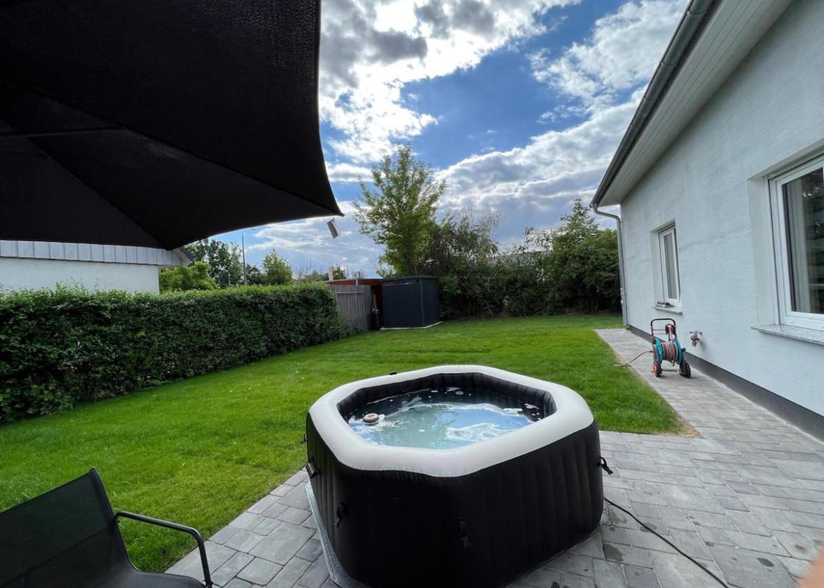 Haushalfte Mit Garten, Kamin, Grill & Whirlpool Nahe Ber * Berlim